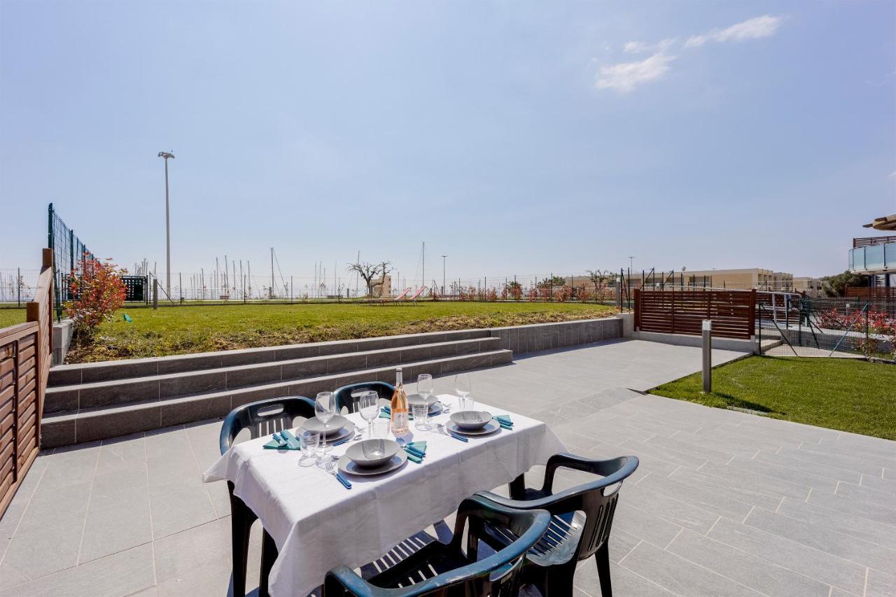 Aregai Marina Exclusive Seaside Apartments Santo Stefano al Mare Exterior foto